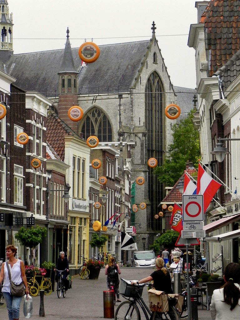 Via con forme di formaggio