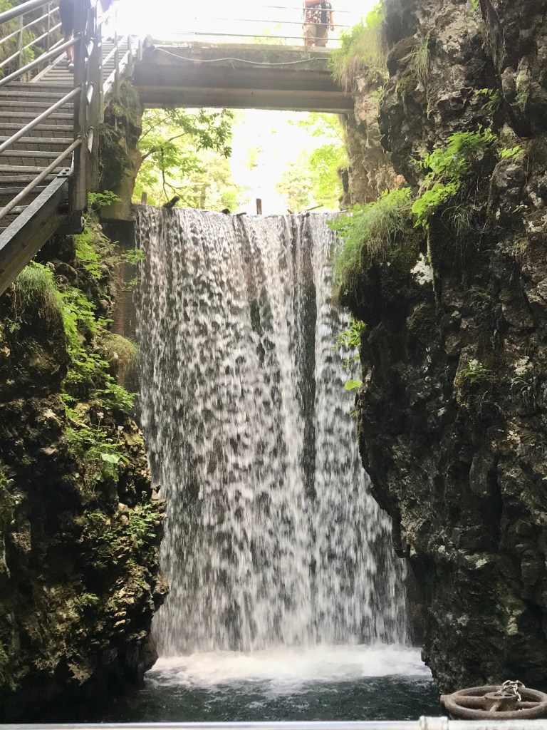 L'inizio del canyon con il rio Sass