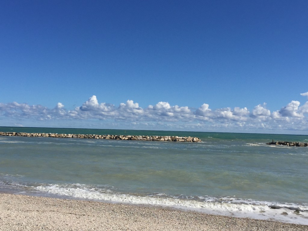 Tratto del litorale fuori dal parcheggio