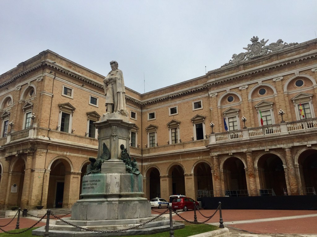 Piazza Leopardi