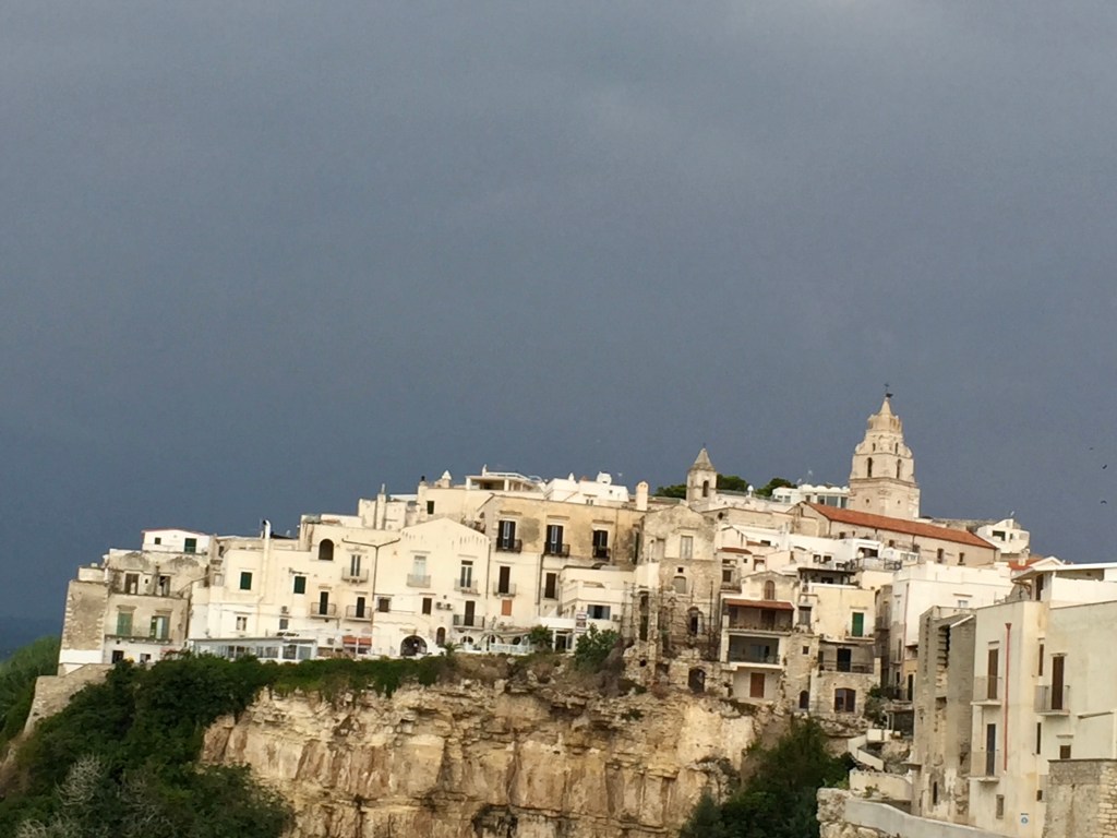 Veduta con il campanile  della Cattedrale